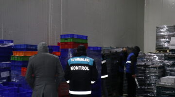 İzmir’de 8 ton balığa el kondu!