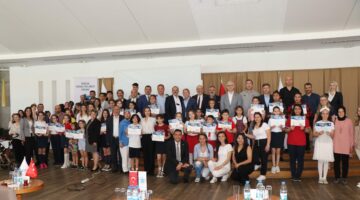 İMEAK DTO ALİAĞA’DAN YARIŞMADA DERECEYE GİREN ÖĞRENCİLERE ÖDÜL!