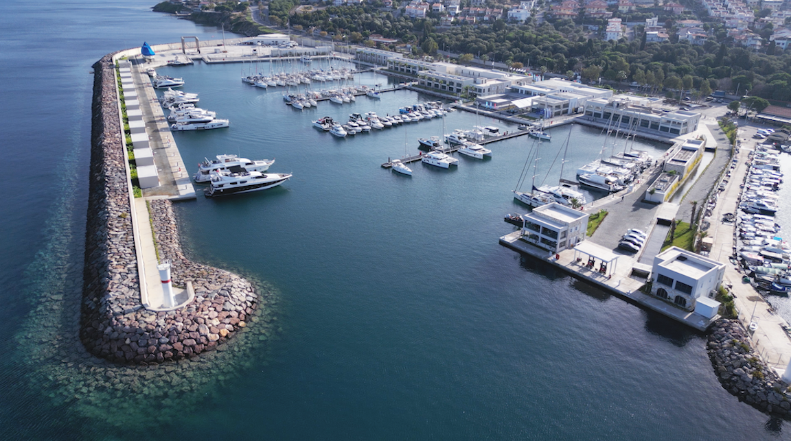 Kuzey Ege’nin yeni marinası Oasis Marina Yeni Foça açıldı