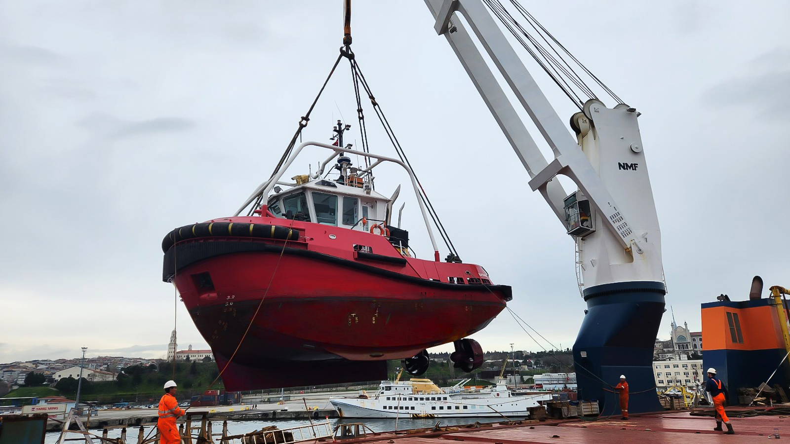 Sanmar, Fransa’nın Bayonne limanına kompakt liman römorkörü teslim ediyor
