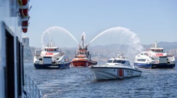 İzmir Körfezi’nde Kabotaj Bayramı coşkusu