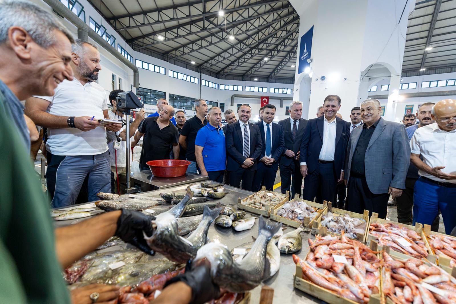 İzmir’de Av Sezonu Açıldı: İlk Mezat Başkan Tugay’dan