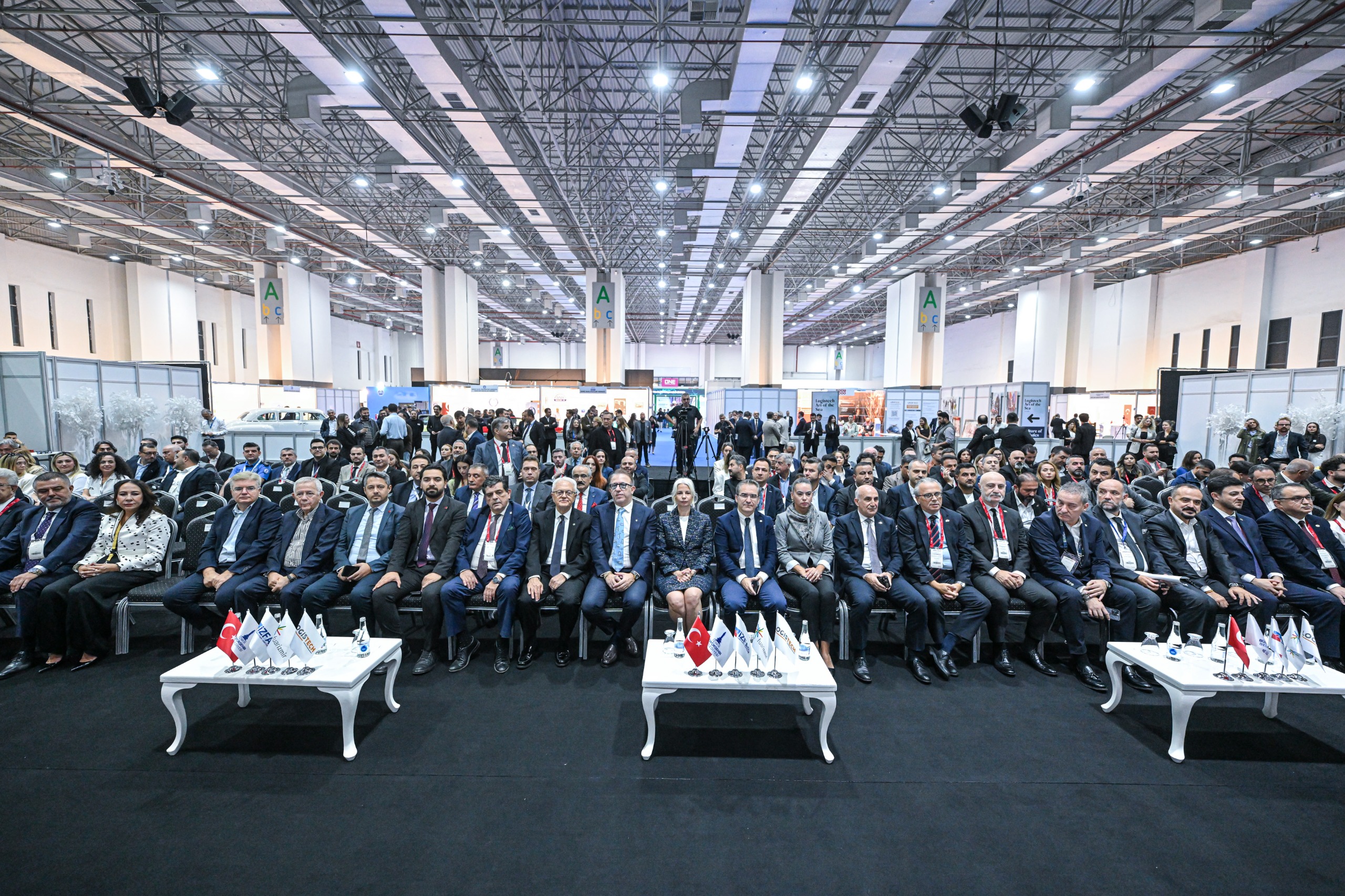 Lojistik sektörünü buluşturan LOGISTECH kapılarını açtı